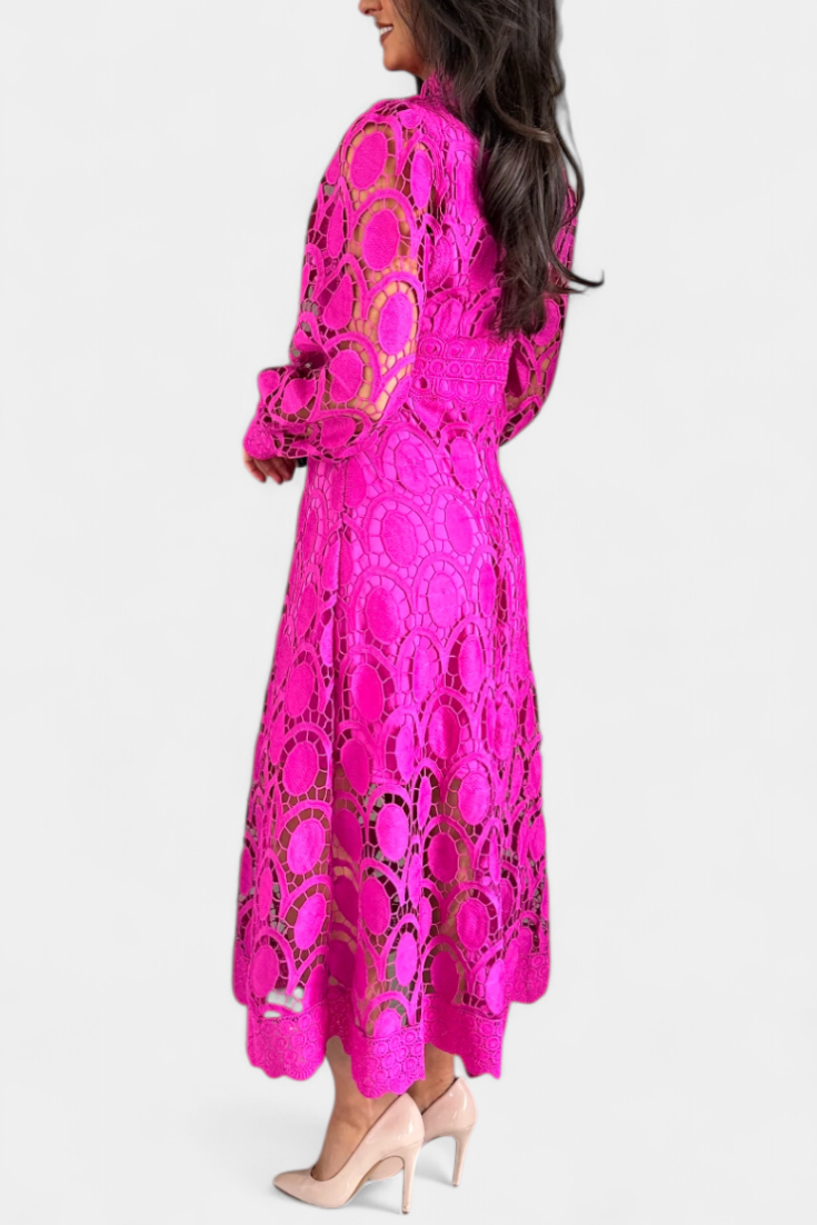 Jovie | Vestido Midi de Encaje Bordado con Cuello Alto