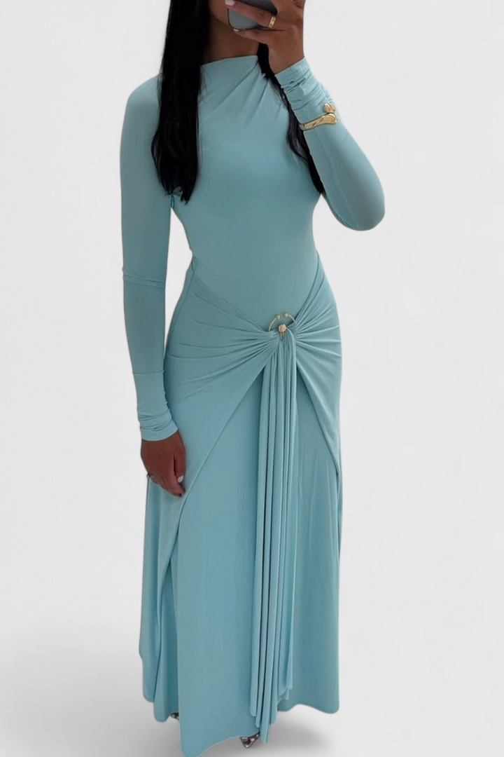 Fátima | Vestido Ajustado Plisado con Detalles Metálicos