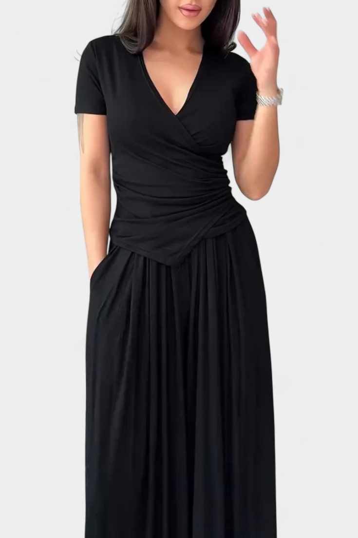 Ruslana | Conjunto Cómodo de Dos Piezas con Escote en V Cruzado