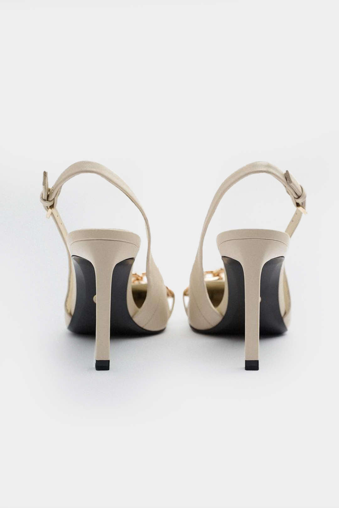 Tacones Metálicos con Cadena