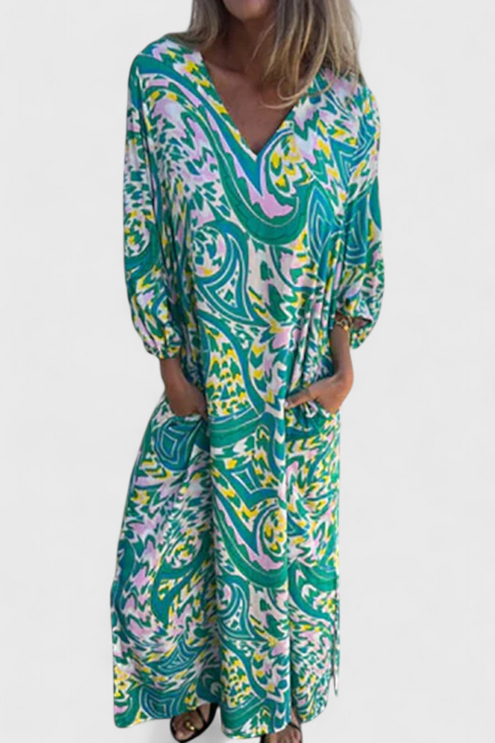 Carmina | Vestido Maxi Bohemio con Escote en V y Estampado Abstracto