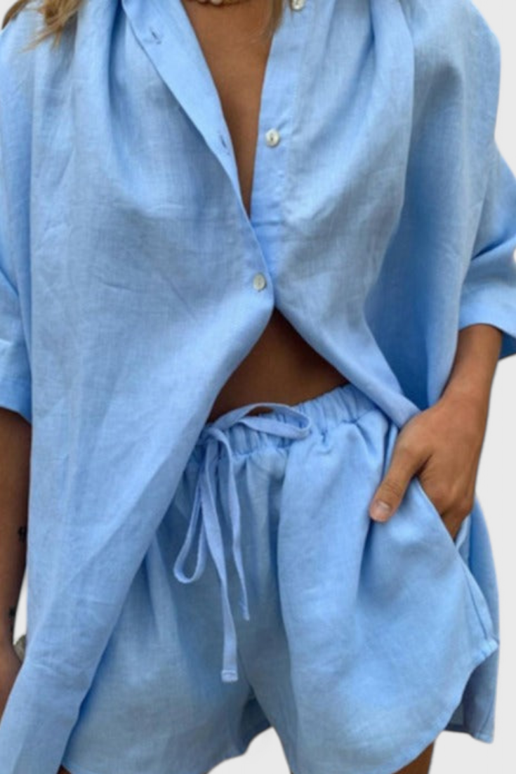 Anika | Conjunto de Dos Piezas con Camisa de Botones y Pantalones Cortos con Cuerda