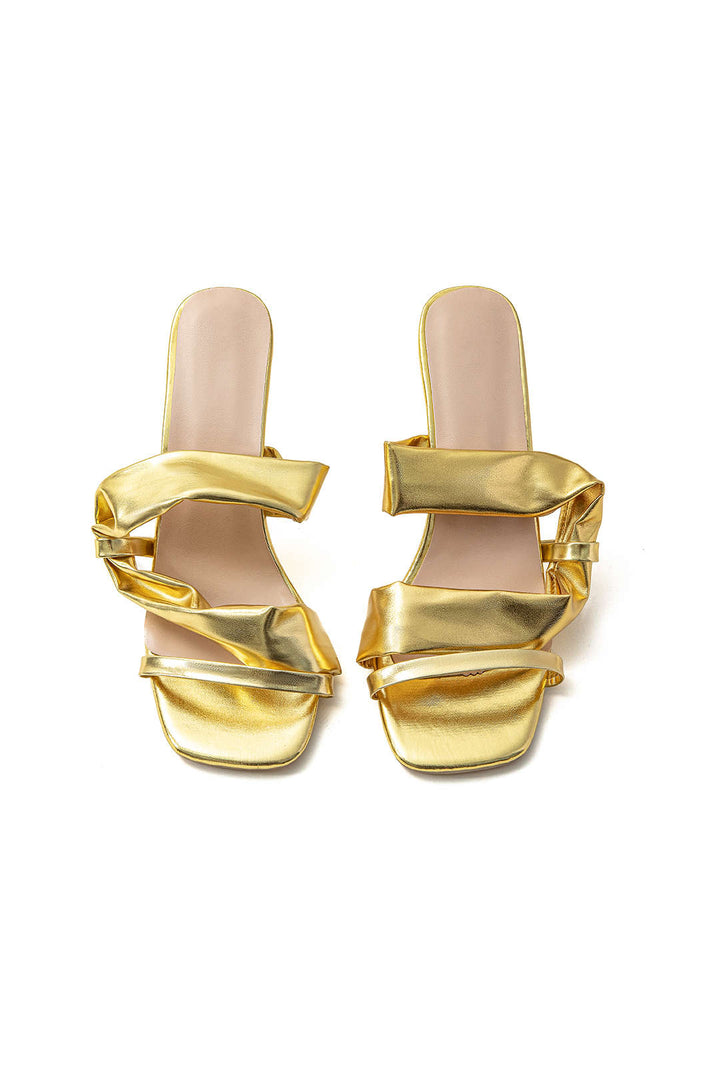 Cuora | Sandalias de tacón alto con punta cuadrada arrugada metálica