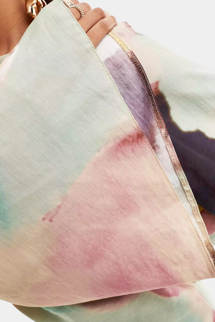 Dana | Vestido Maxi de Acuarela con Frontal Torcido