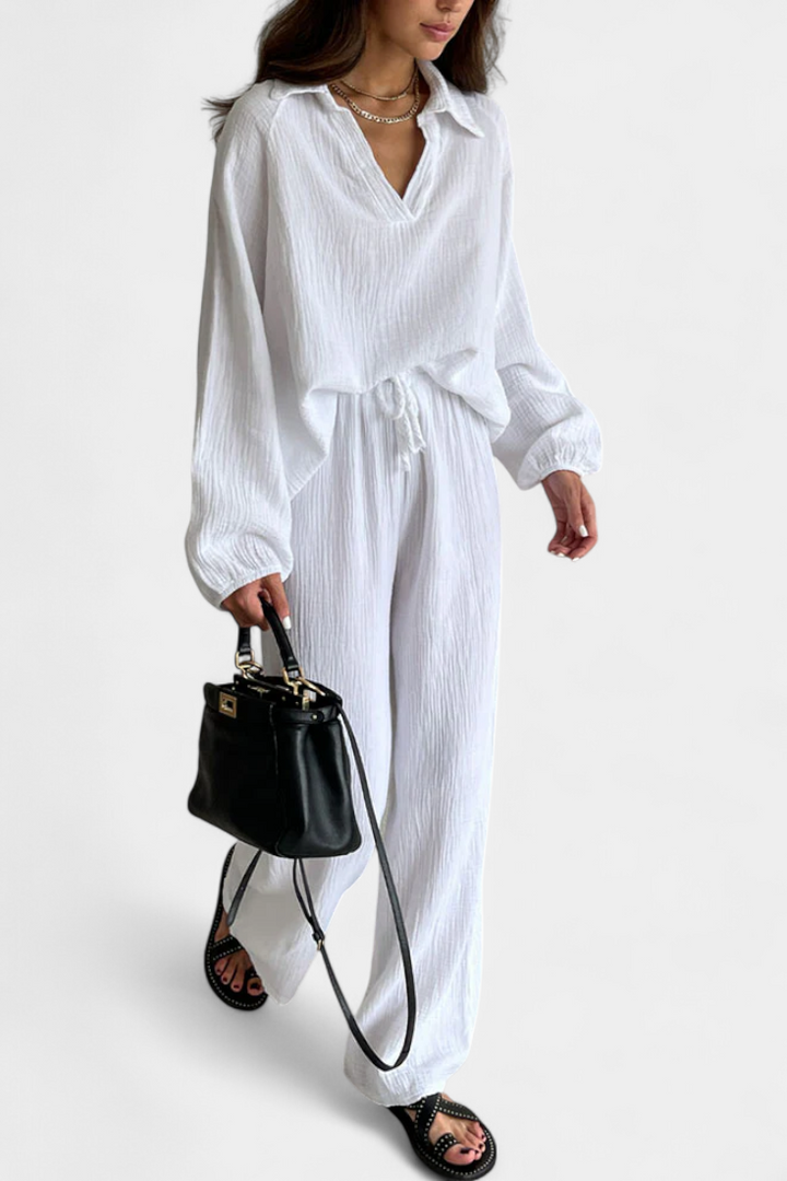 Aya | Conjunto de Dos Piezas con Escote en V