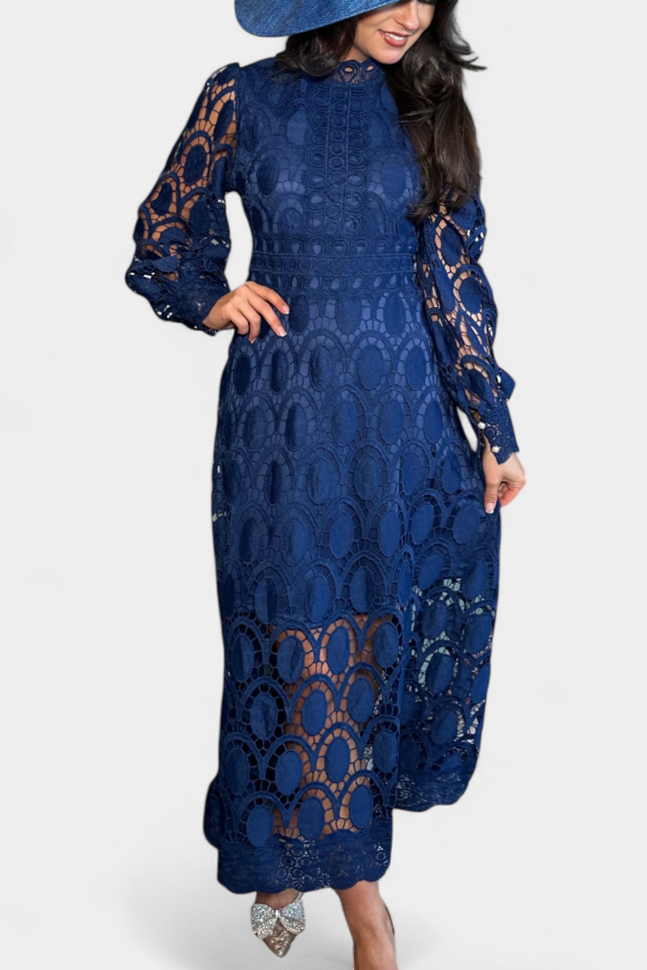 Jovie | Vestido Midi de Encaje Bordado con Cuello Alto