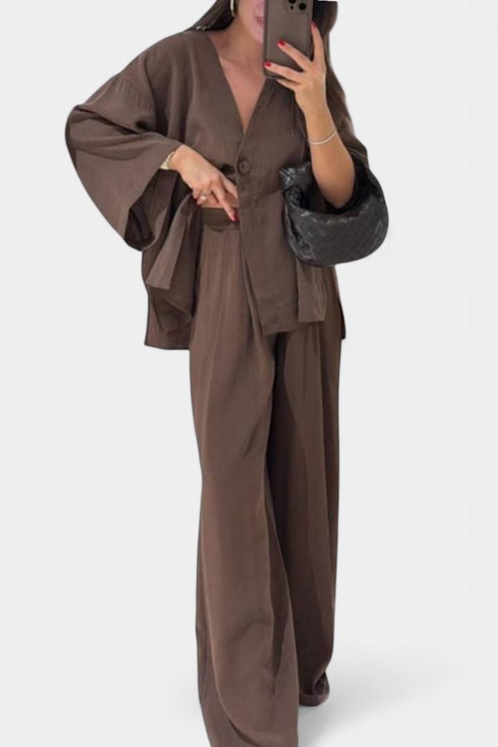 Eli | Conjunto Casual Suave de Top con Cuello en V y Pantalones