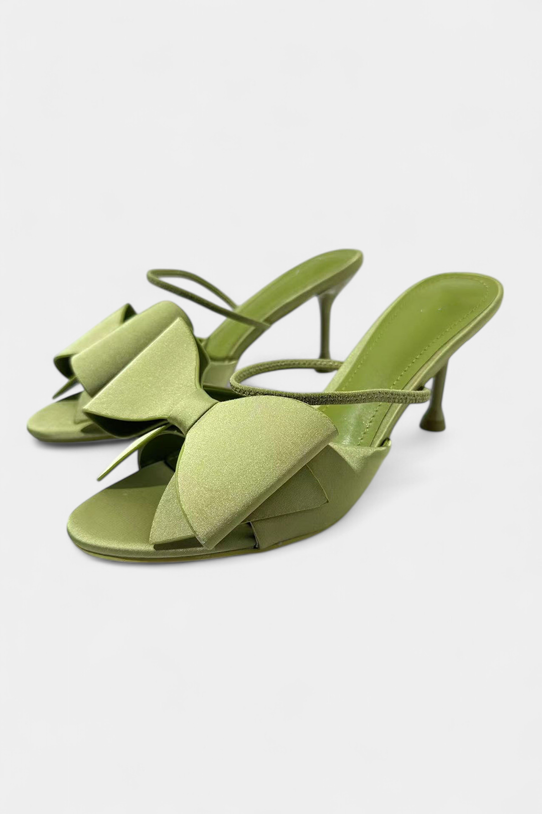 Esther | Tacones Puntiagudos de Cuero Sintético