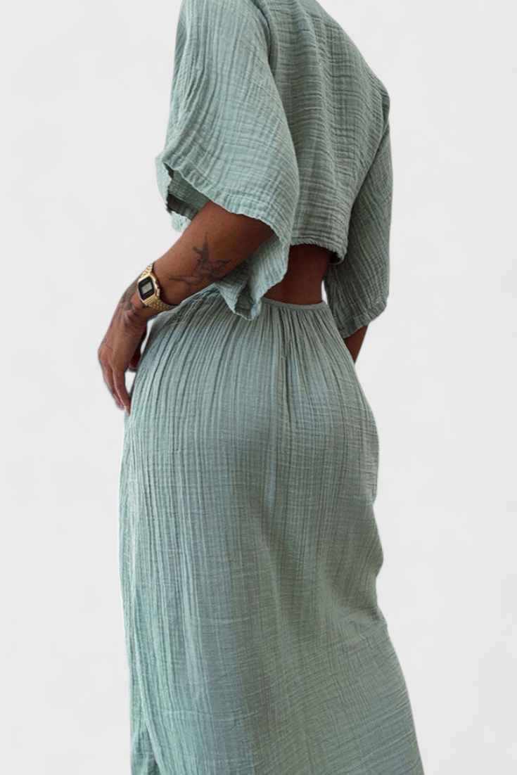 Myra | Vestido Fluido con Lazo Frontal y Cut-Outs