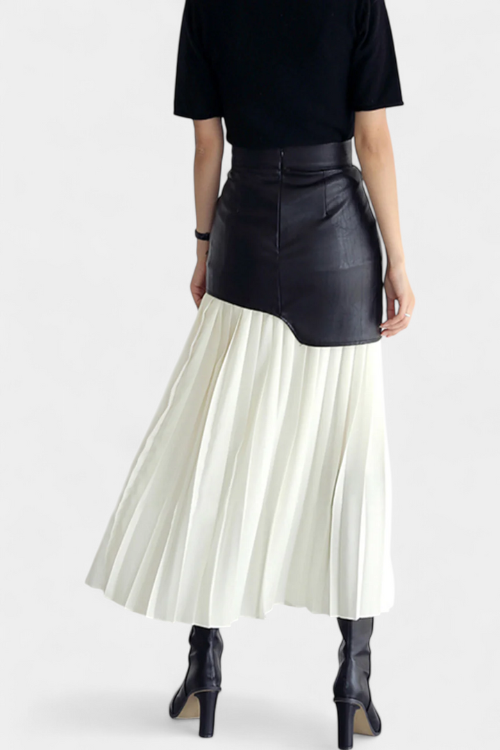 Noelle | Falda Maxi Asimétrica de Chifón y Cuero Sintético