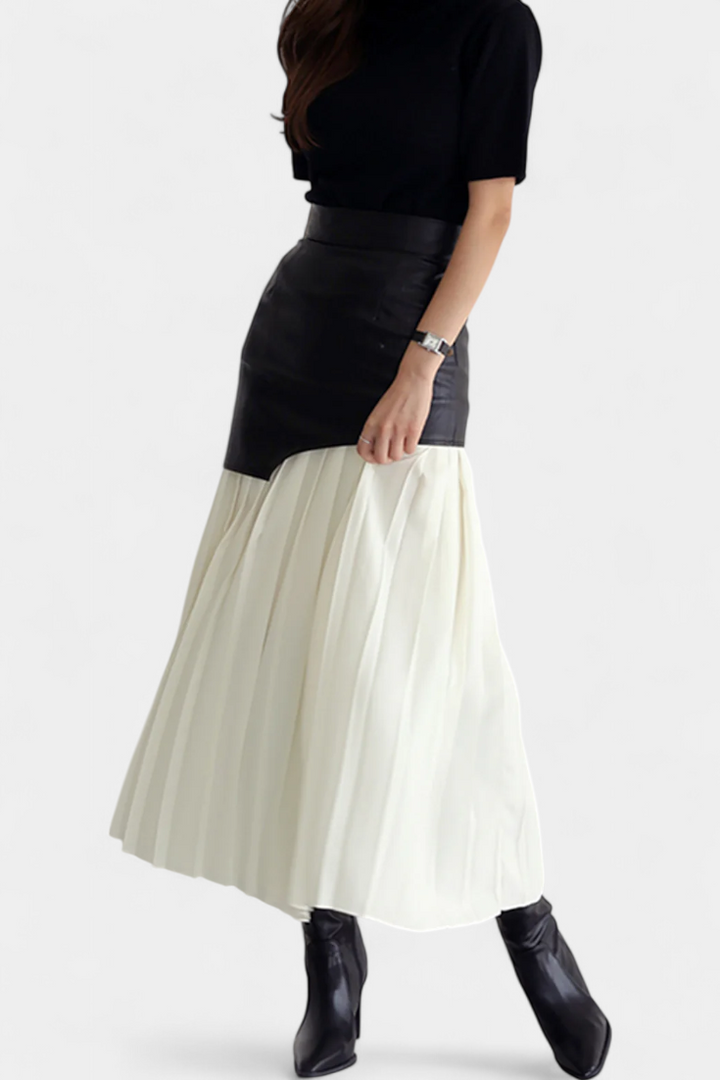 Noelle | Falda Maxi Asimétrica de Chifón y Cuero Sintético