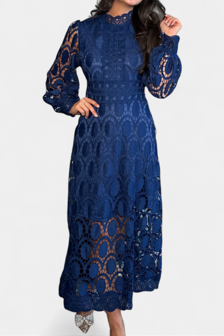 Jovie | Vestido Midi de Encaje Bordado con Cuello Alto