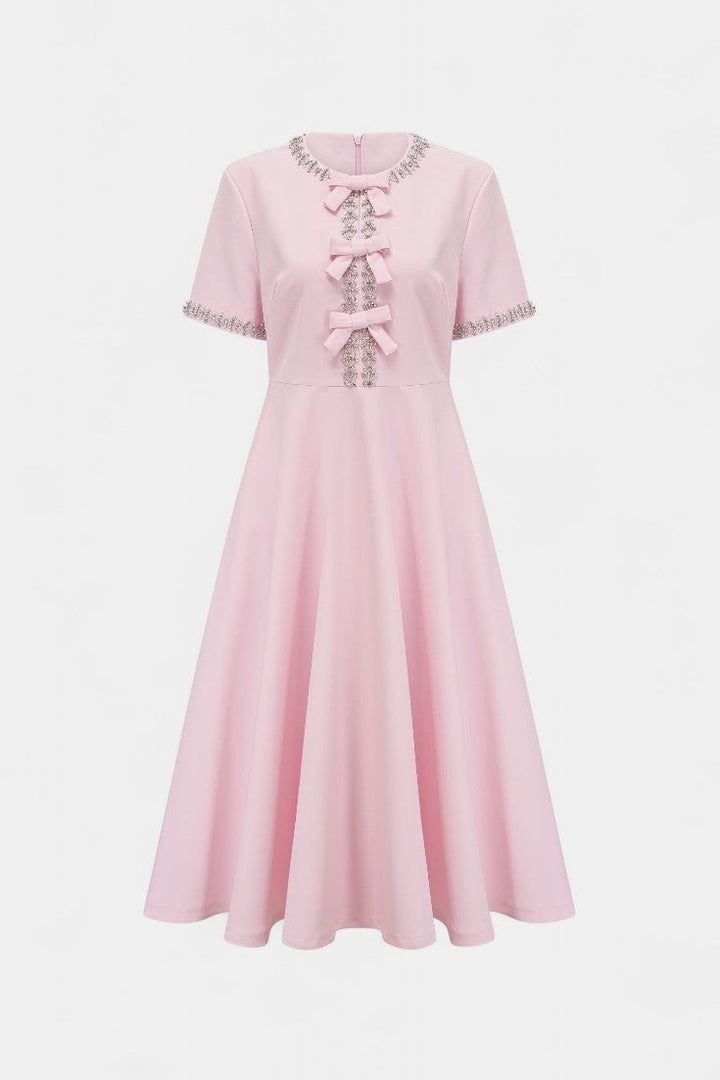 Linda | Vestido Midi Acampanado con Lazo de Cristal