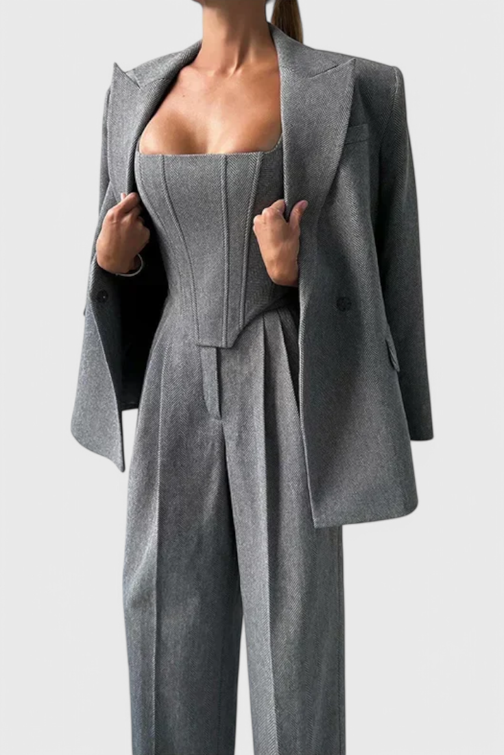 Evena | Traje de Pantalón para una Elegancia Confiada