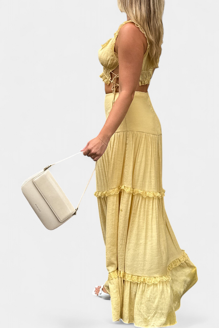 Ilys | Conjunto Romántico de Top con Encaje y Falda Larga Voluminosa