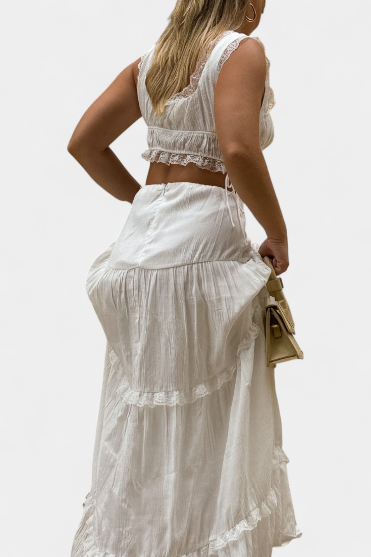 Ilys | Conjunto Romántico de Top con Encaje y Falda Larga Voluminosa