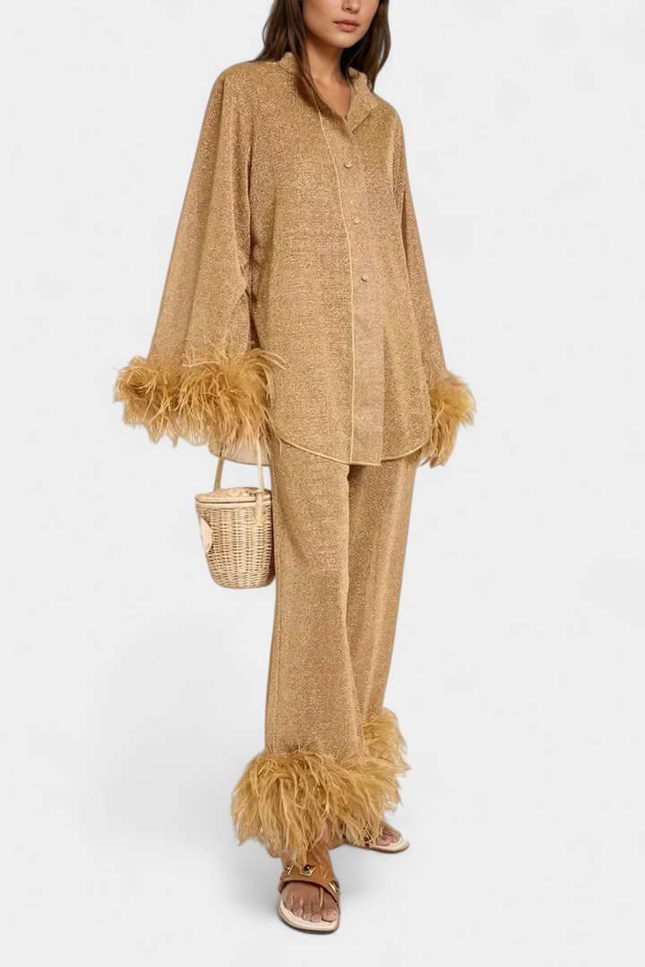 Polina | Conjunto de Dos Piezas con Collar de Plumas