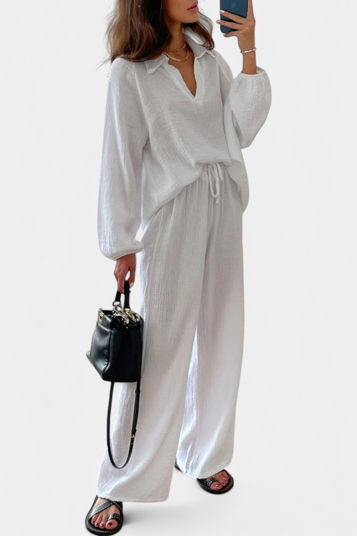 Aya | Conjunto de Dos Piezas con Escote en V