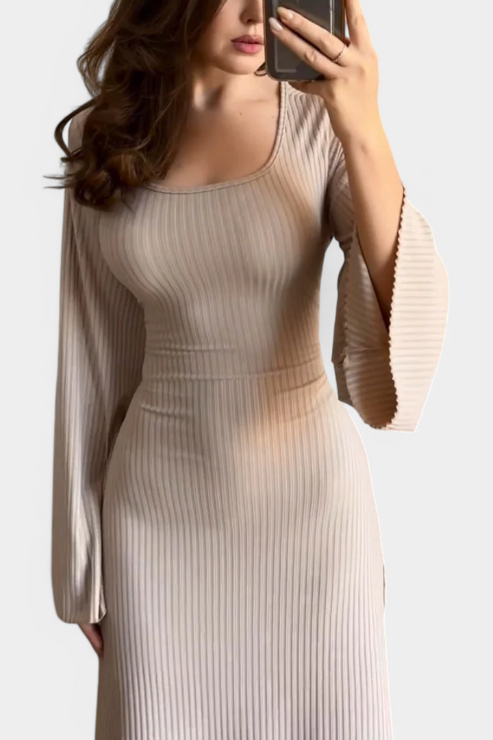 Livia | Vestido de Punto con Cintura