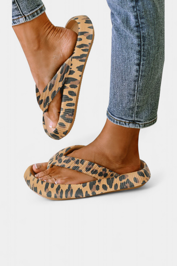 Lola | Chanclas de Suela Gruesa con Estampado de Leopardo