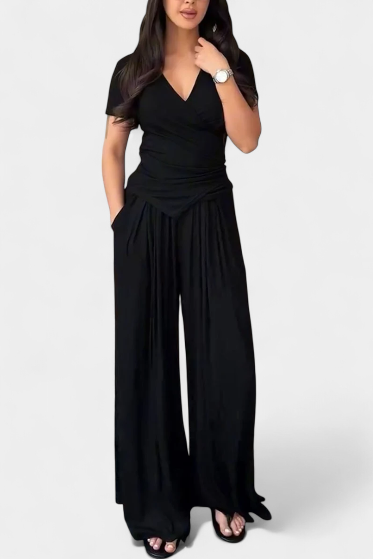 Ruslana | Conjunto Cómodo de Dos Piezas con Escote en V Cruzado