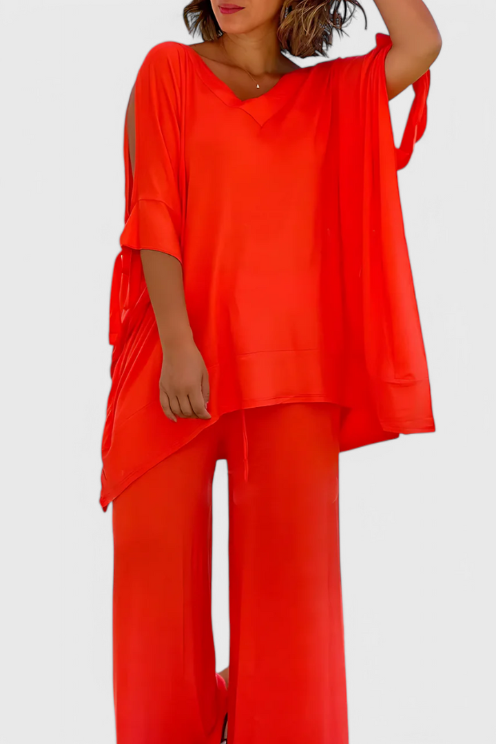 Cecilia | Conjunto de Dos Piezas con Detalle de Hombro Descubierto