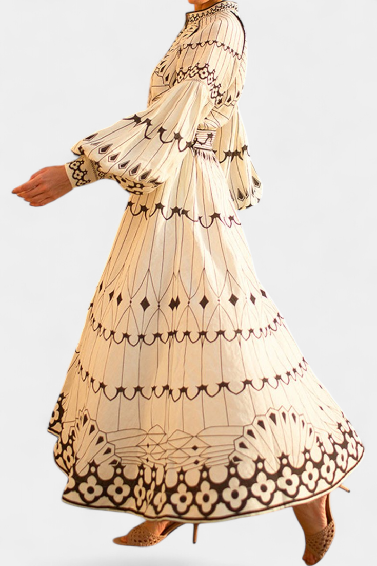 Soria | Vestido Maxi Botón Bordado de Estilo Folk