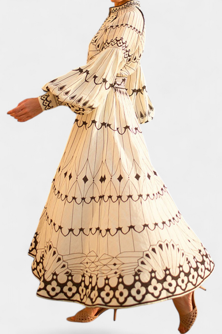 Soria | Vestido Maxi Botón Bordado de Estilo Folk