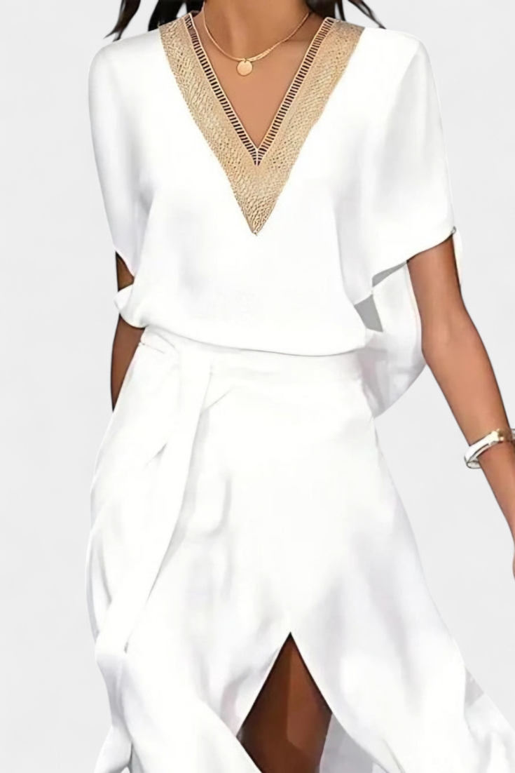 Effie | Vestido Midi Blanco con Escote en V Bordado