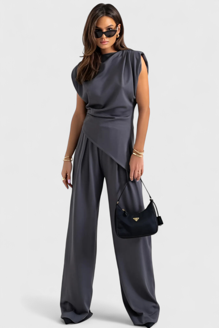 Catalina | Conjunto asimétrico de dos piezas con pantalón palazzo