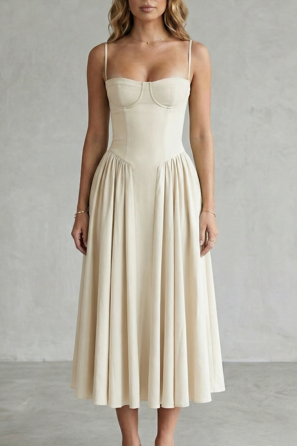 Calliope | Vestido estructurado sin mangas – Estructura atemporal