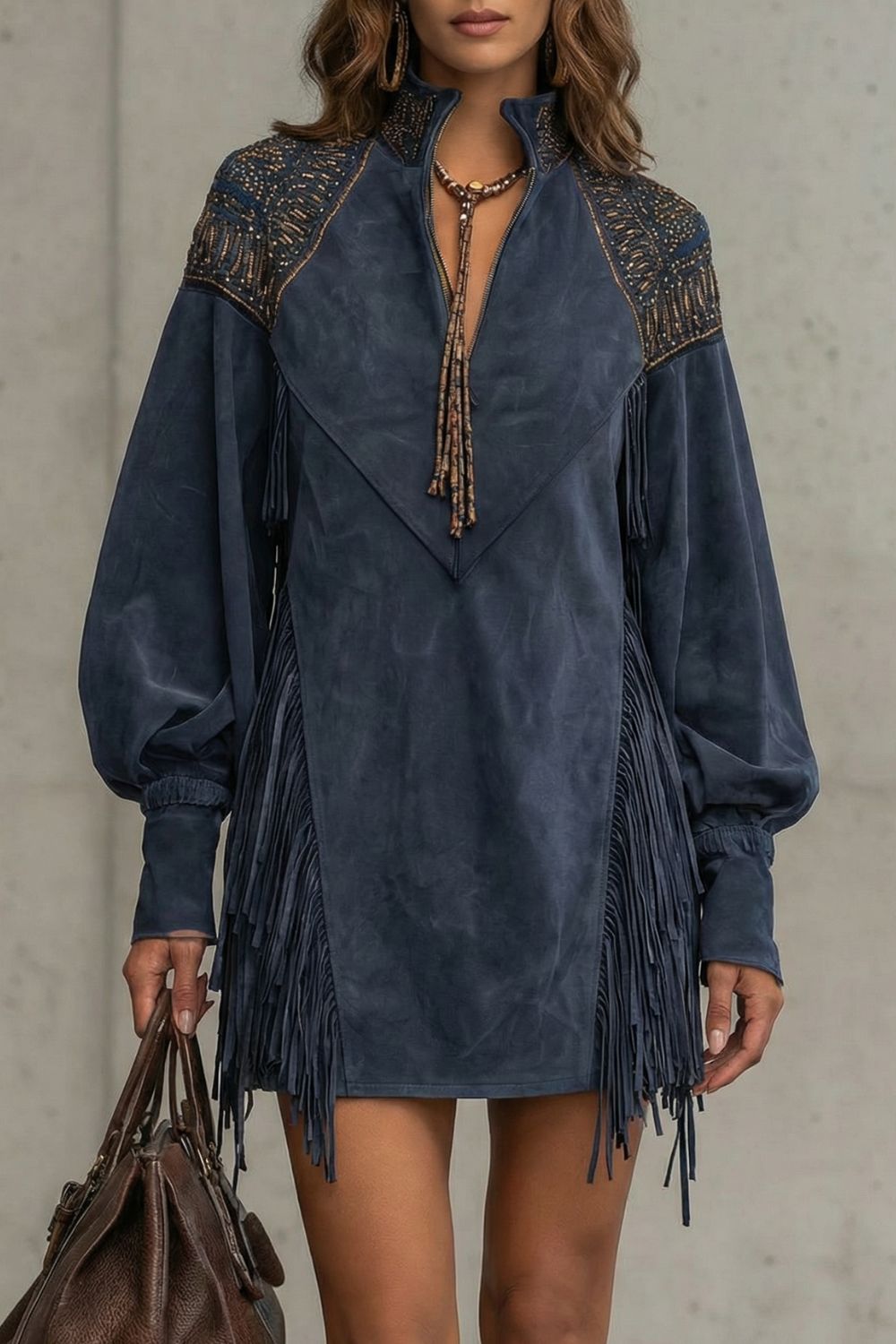 Calvetta | Detalle de flecos bordados – Minivestido túnica