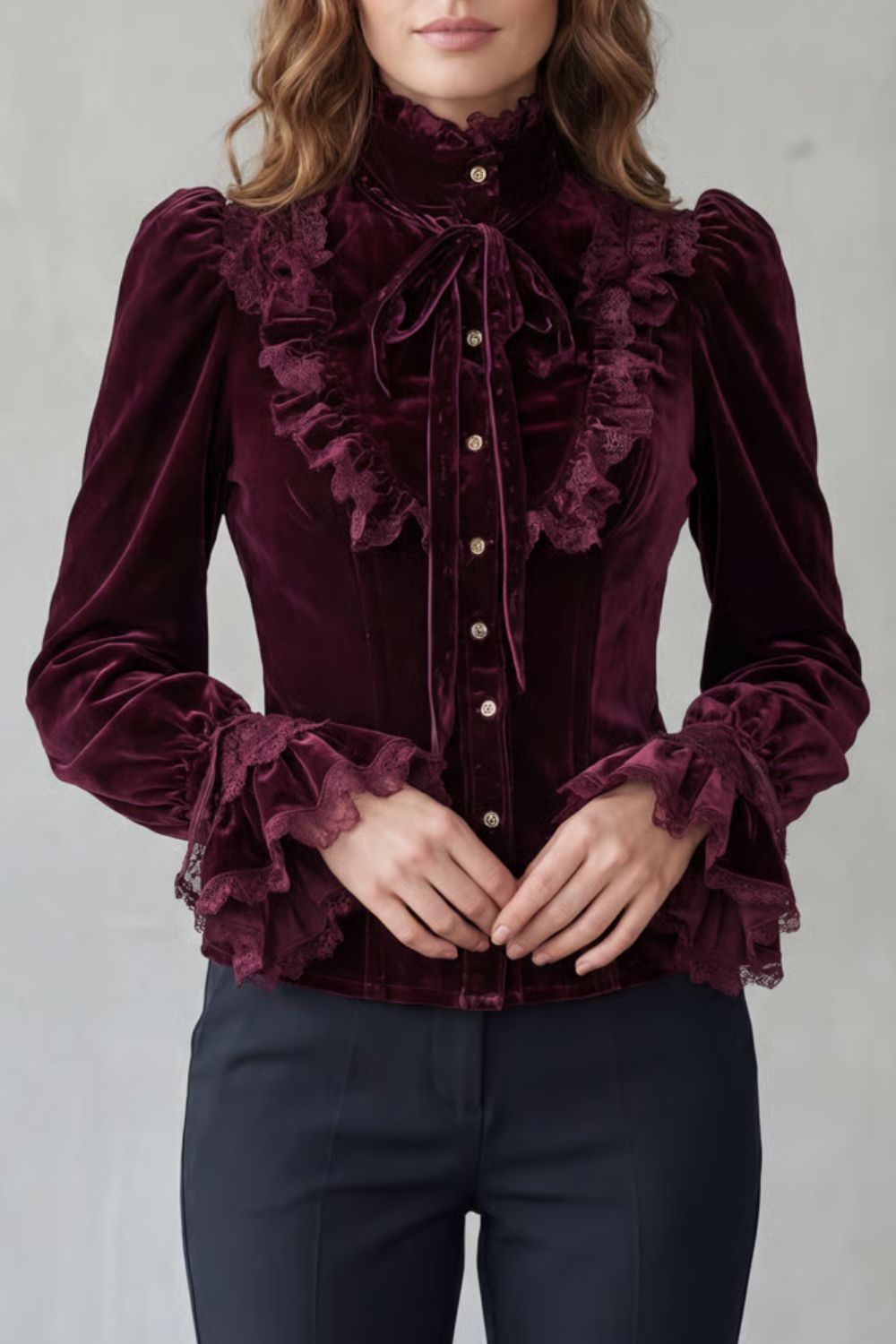 Vignoletta – Ruffled velvet lace – Victorian blouse