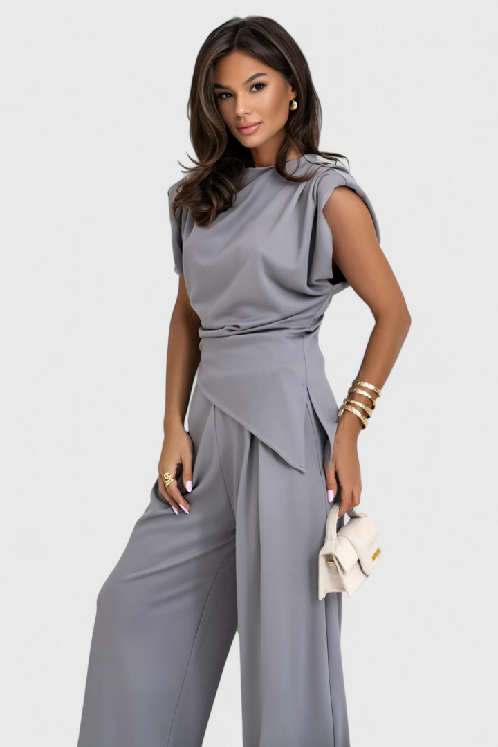 Catalina | Conjunto asimétrico de dos piezas con pantalón palazzo