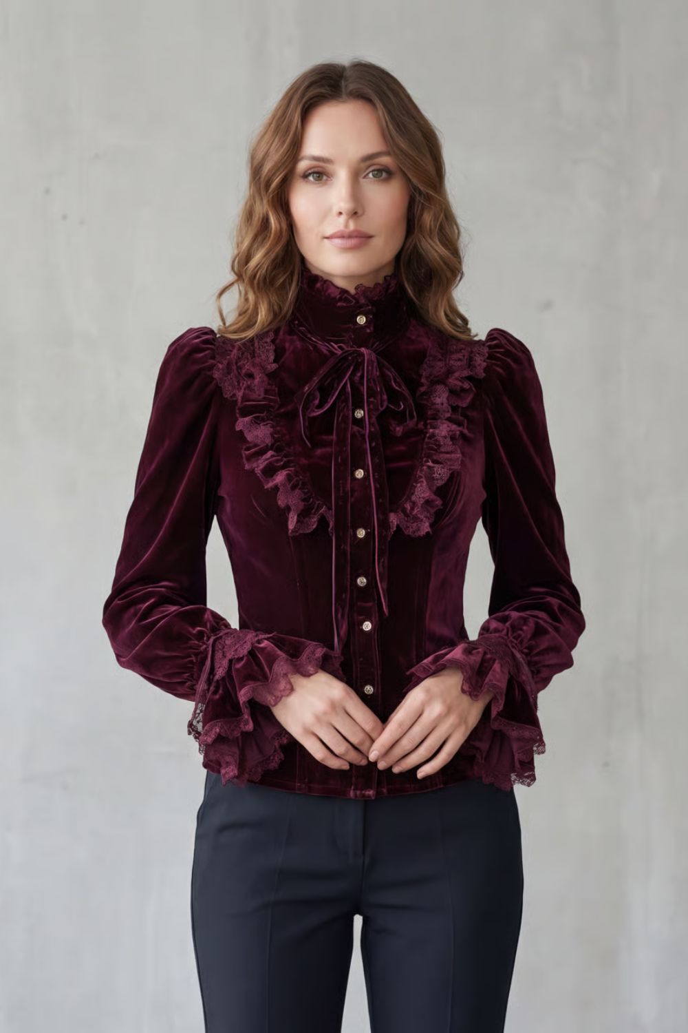 Vignoletta – Ruffled velvet lace – Victorian blouse