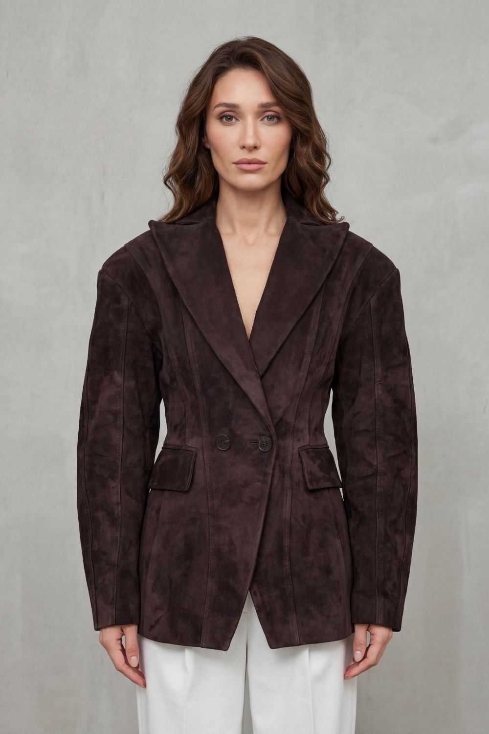 Savrielle | Silueta esculpida – Chaqueta efecto ante