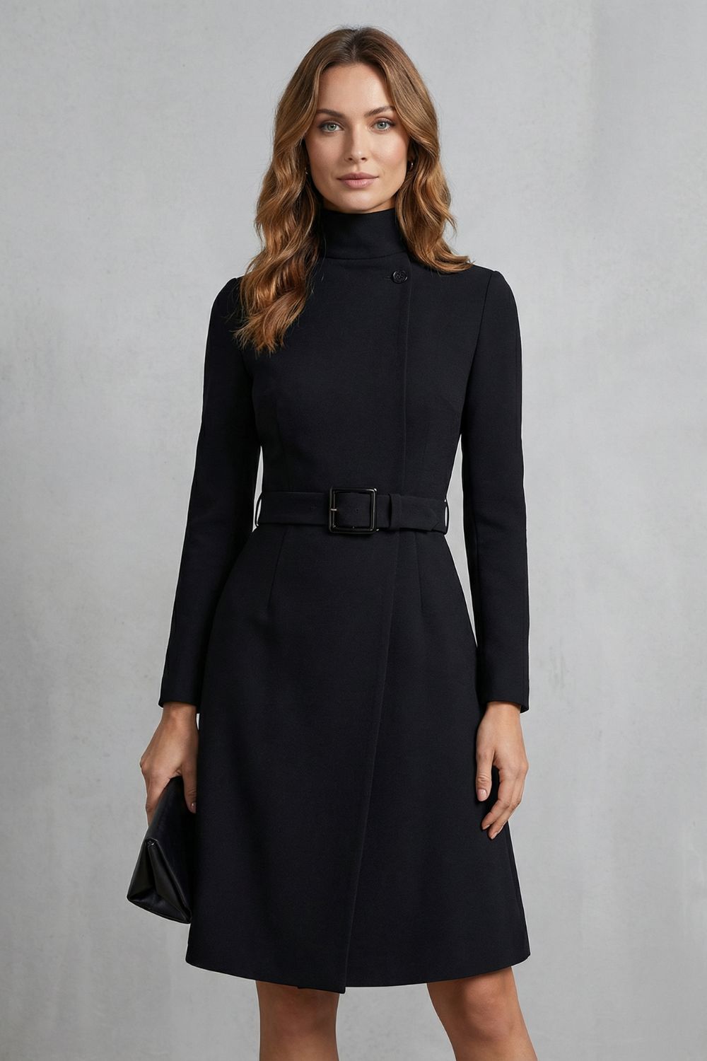 Nivara | Cintura asimétrica con cinturón – Vestido midi evasé