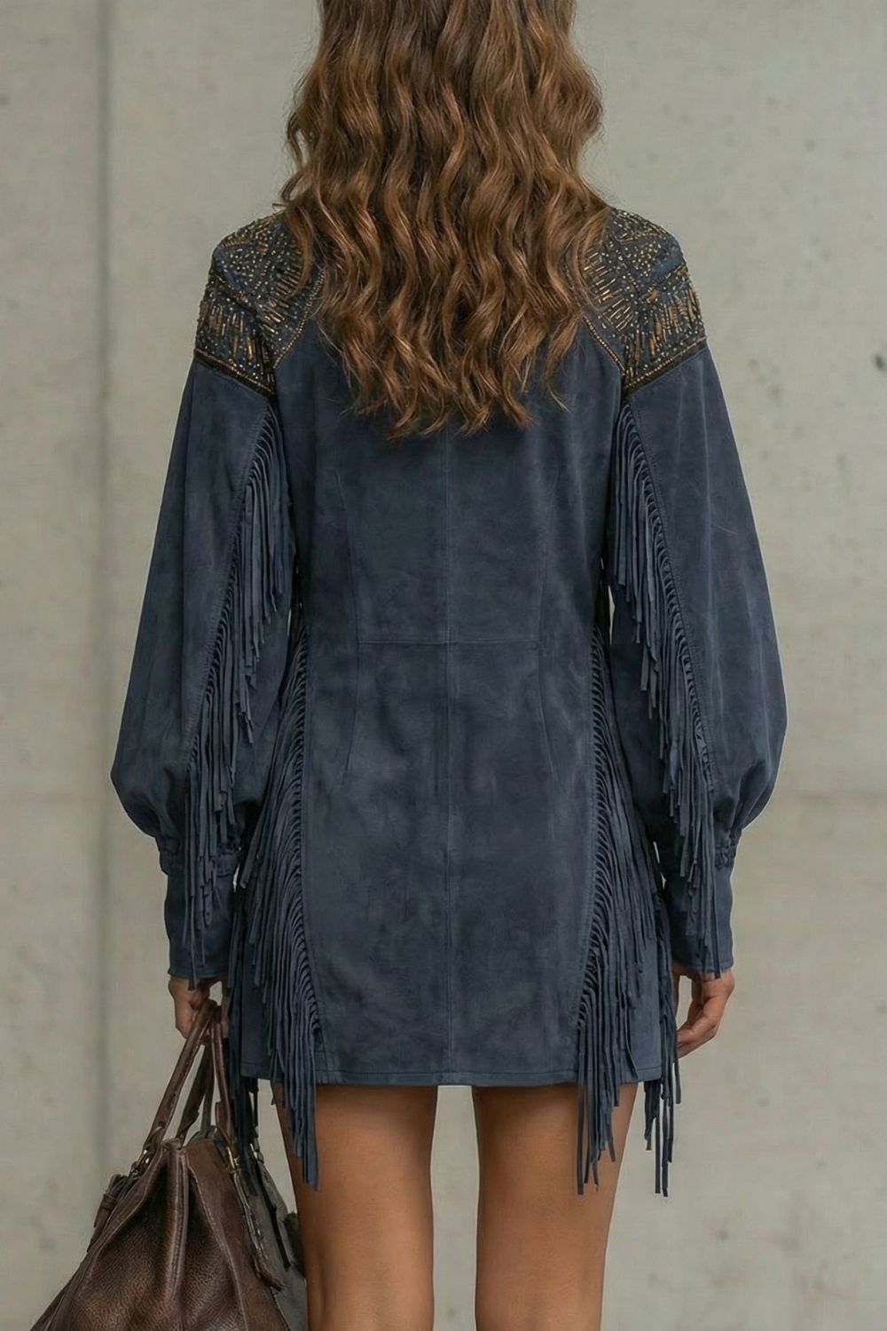 Calvetta | Detalle de flecos bordados – Minivestido túnica