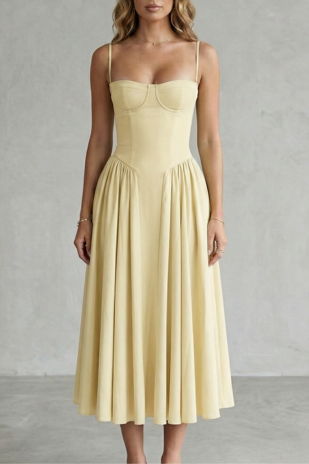 Calliope | Vestido estructurado sin mangas – Estructura atemporal