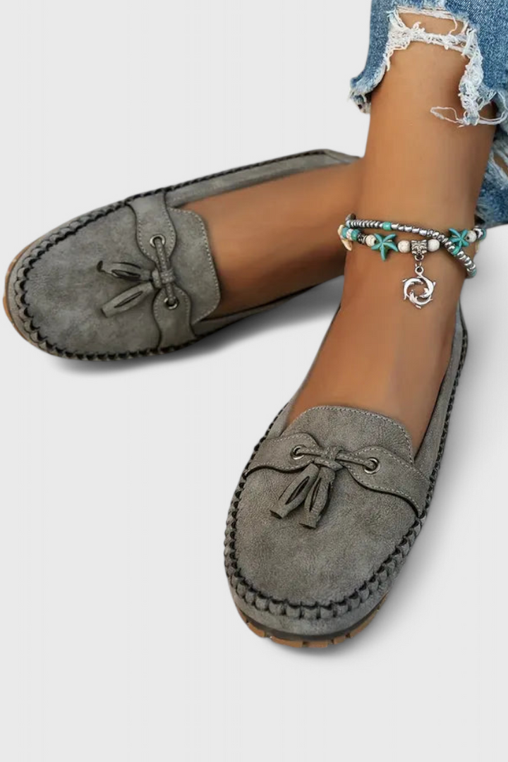 Peony | Mocasines de Suede Clásicos con Borlas