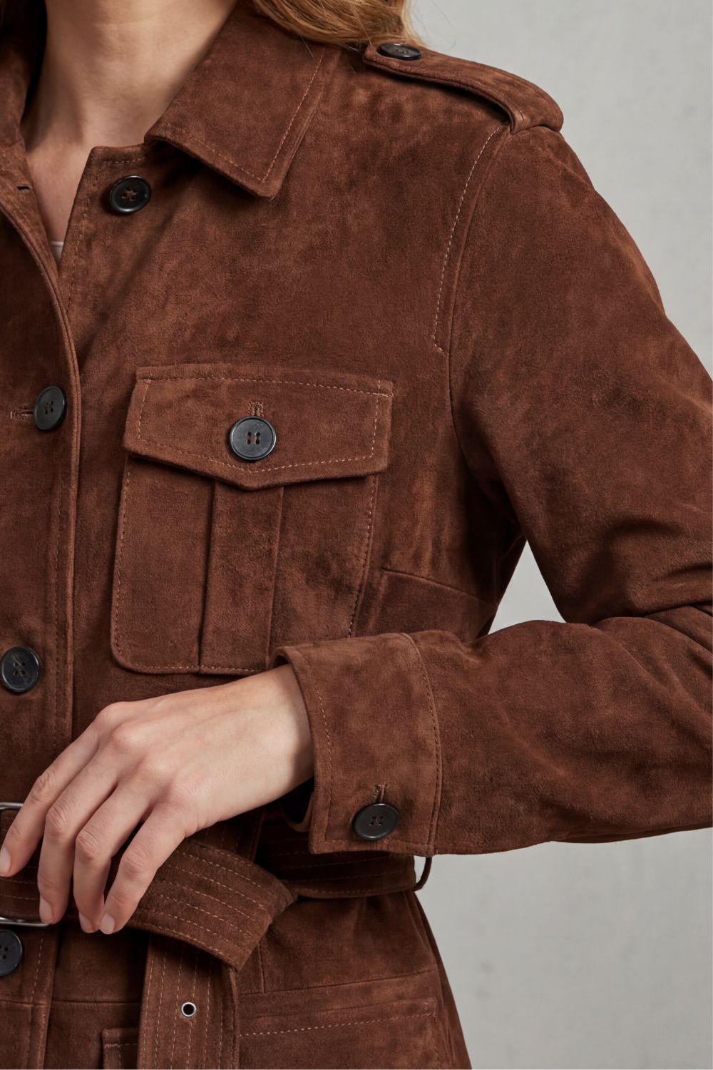 Valcarin | Estilo efecto ante con cinturón – Chaqueta utilitaria