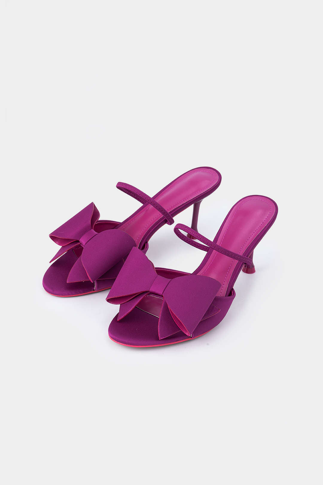 Esther | Tacones Puntiagudos de Cuero Sintético