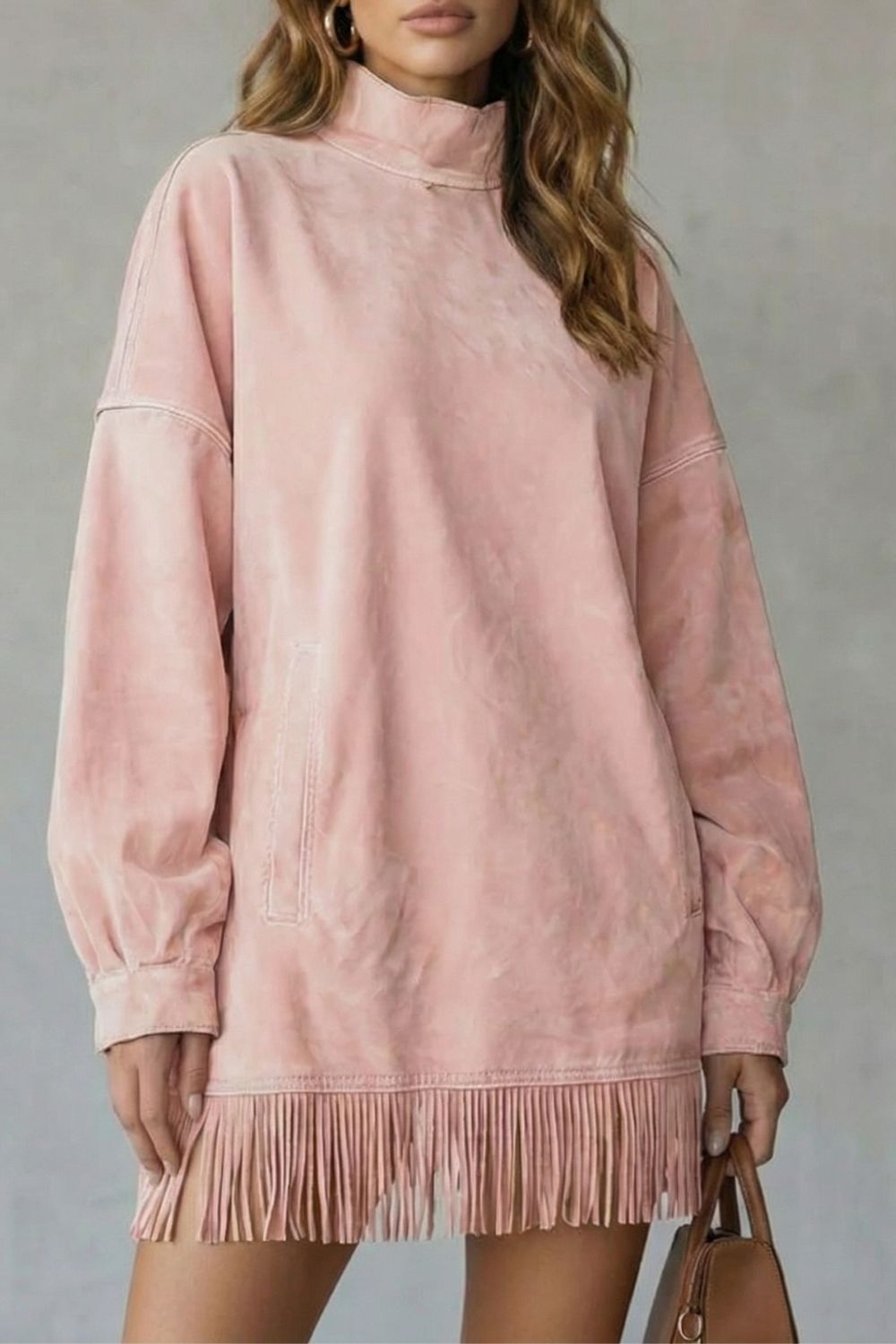 Viretta | Detalle de flecos efecto ante – Minivestido de cuello alto