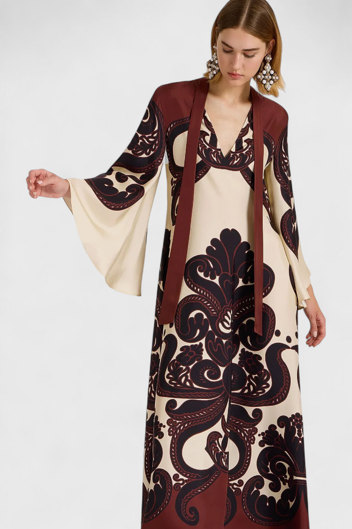 Maritza | Vestido con Estampado de Grenadilla y Cuello Alto