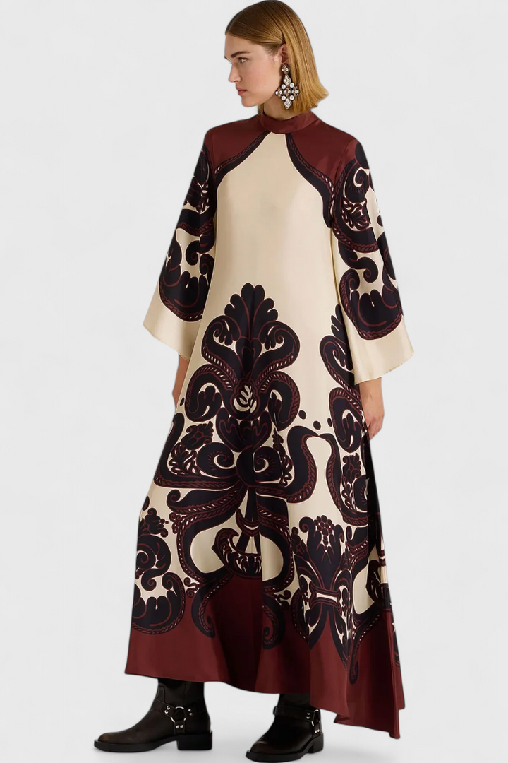 Maritza | Vestido con Estampado de Grenadilla y Cuello Alto
