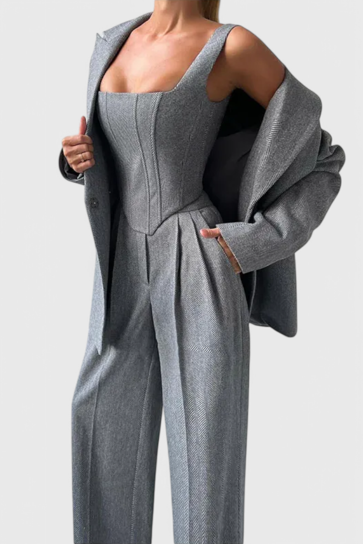 Evena | Traje de Pantalón para una Elegancia Confiada