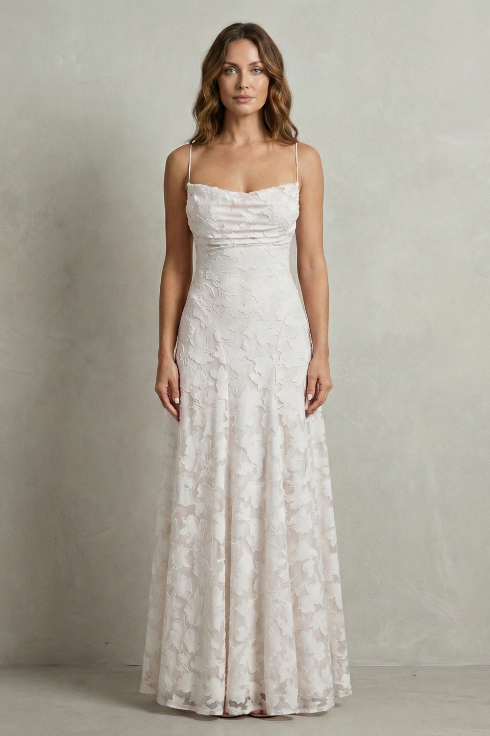 Florielle | Vestido largo floral en relieve – Silueta romántica sin mangas