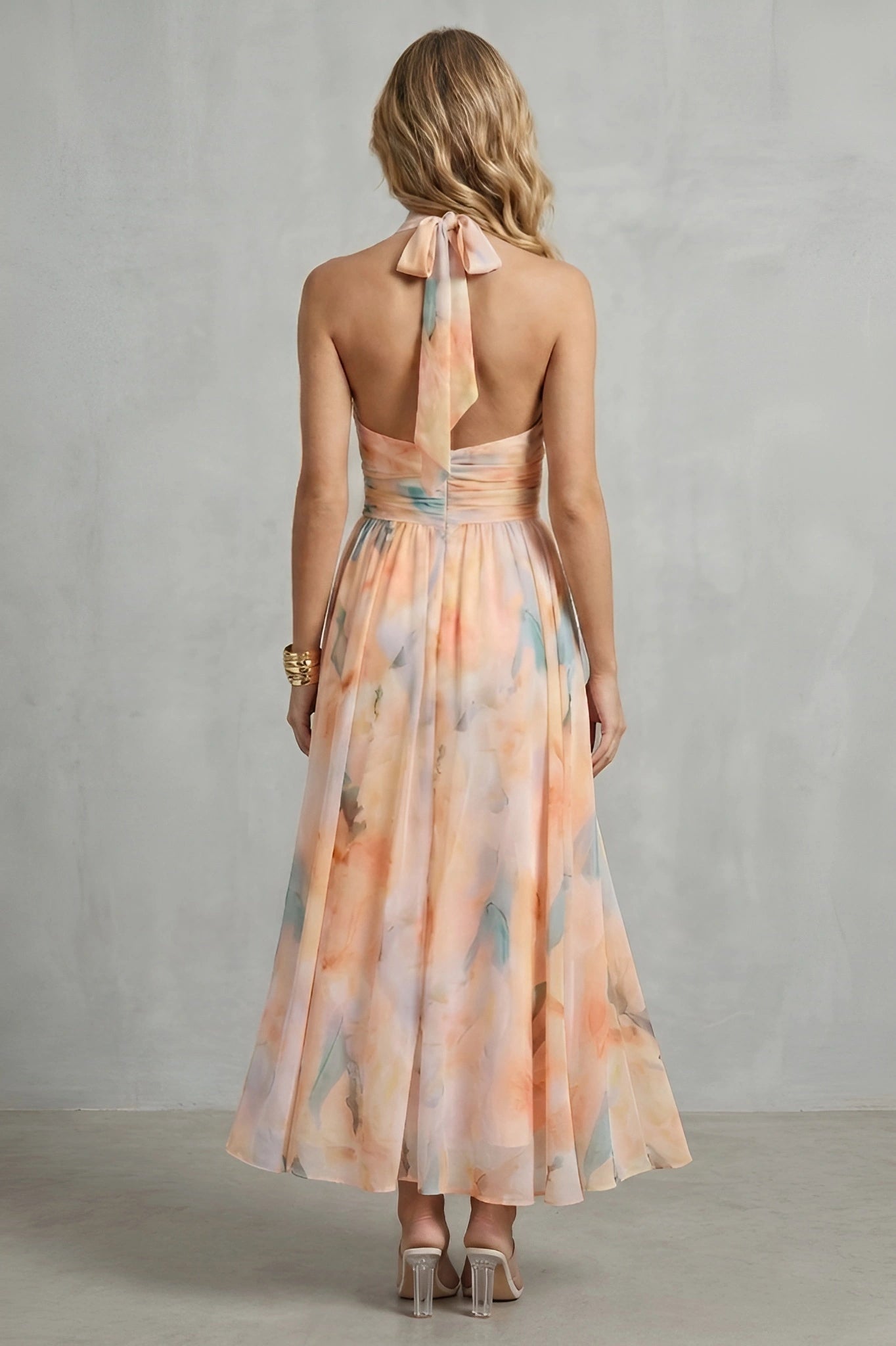 Esther | Elegancia halter – Vestido con estampado acuarela
