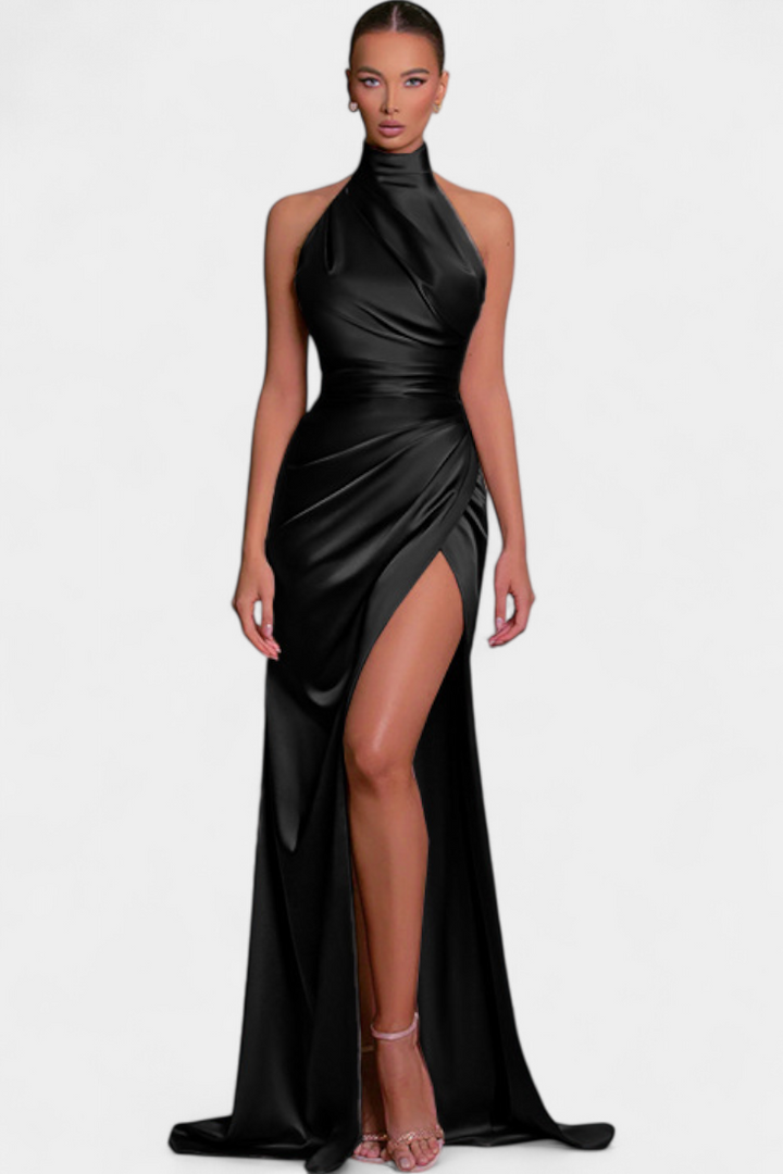Symone | Vestido Halter Torcido con Abertura Lateral Dramática