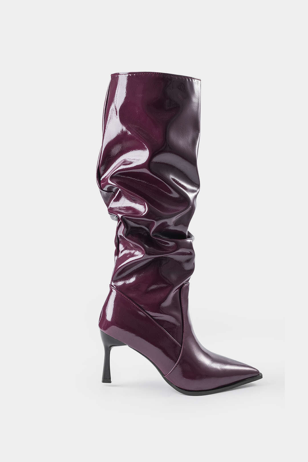 Luna | Botas de Cuero Sintético con Pliegues y Punta Afila